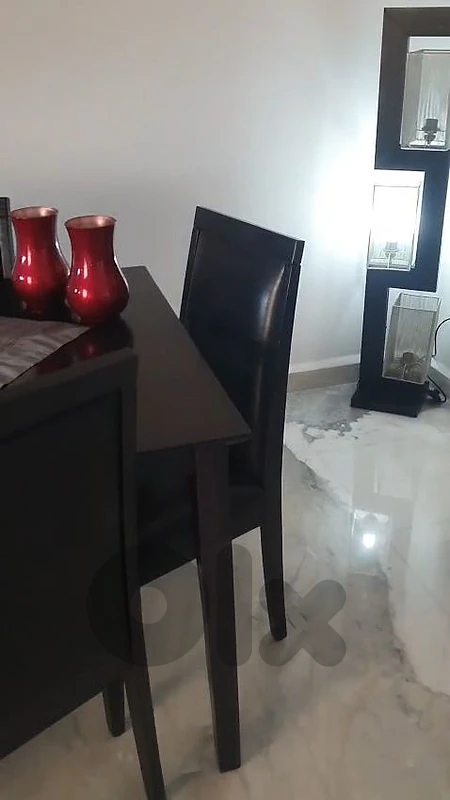 Dining table, 6 Chairs, Serving Trolley - طاولة، كراسي، عربة تقديم