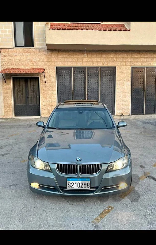 BMW E90 2006