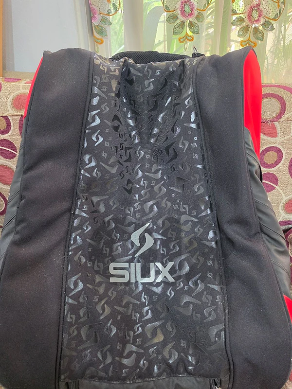 Siux 2026 racket and bag ASICS Gel-Resolution X Padel 2026