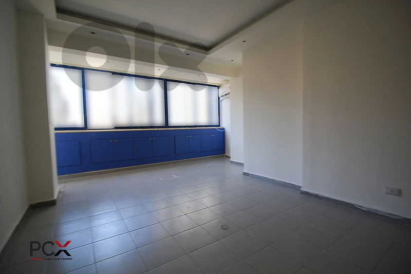 Office for Rent in Hamra - مكتب للإيجار في الحمرا