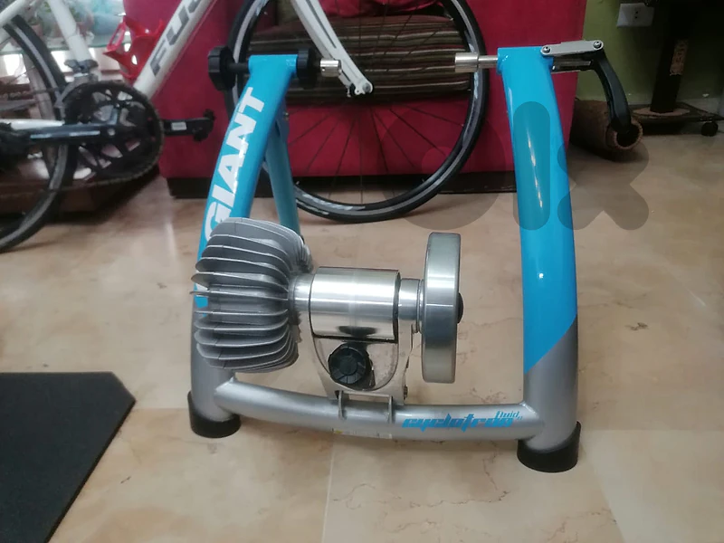 road bike trainer fluid giant mint condition