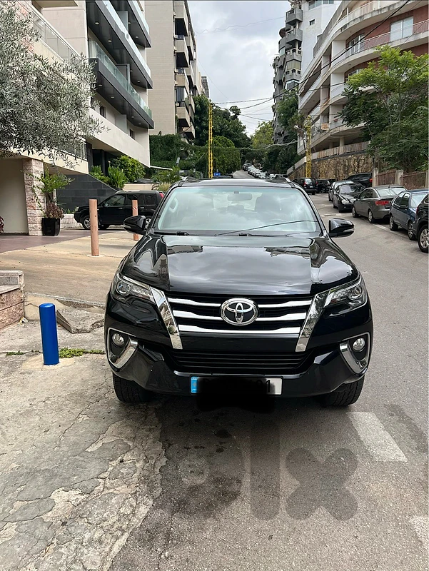 Toyota Fortuner 2017 v6