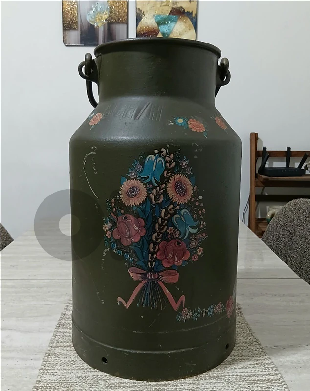 سطل حليب