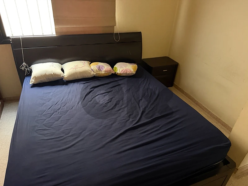 bedroom master bed