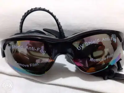 Professional Swimming Goggles Swimming Glasses with Earplugs Nose Clip