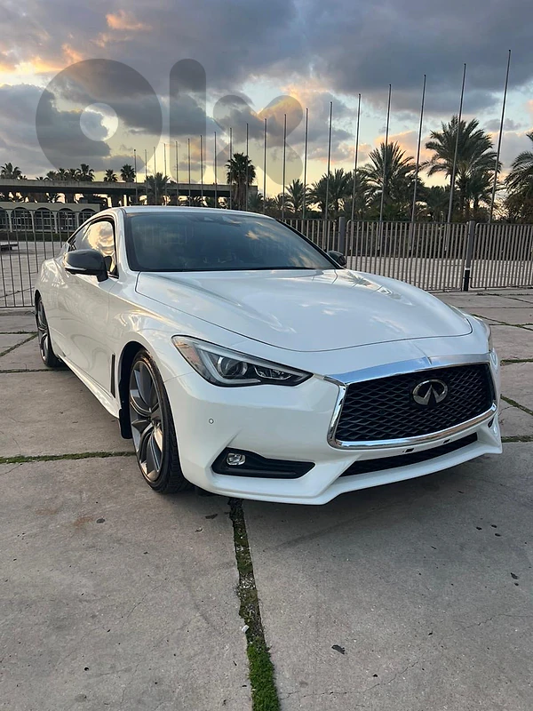 Infiniti Q series 2018 60 Red Sport 400