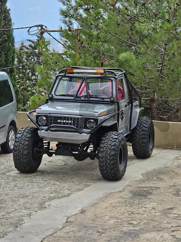 Suzuki Samurai