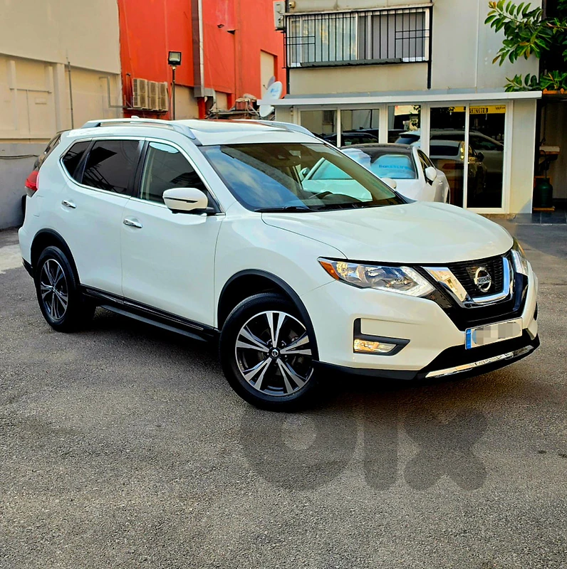 NISSAN ROGUE SL AWD 2018 MINT CONDITION 83000 MILES