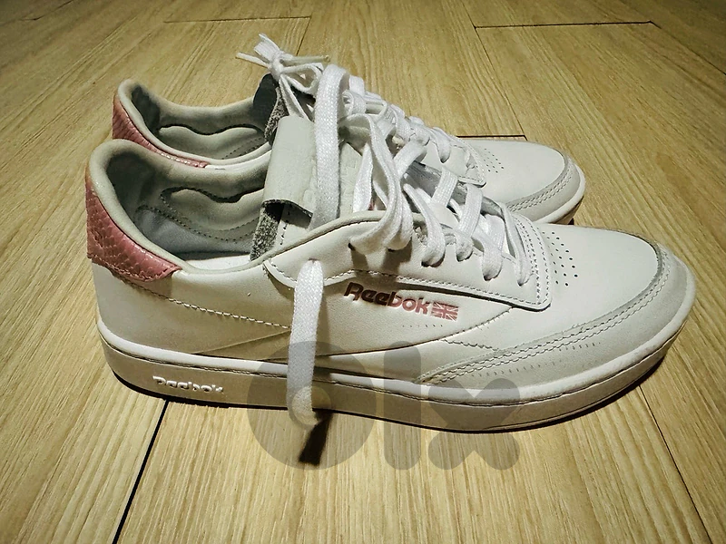 rebook shoes