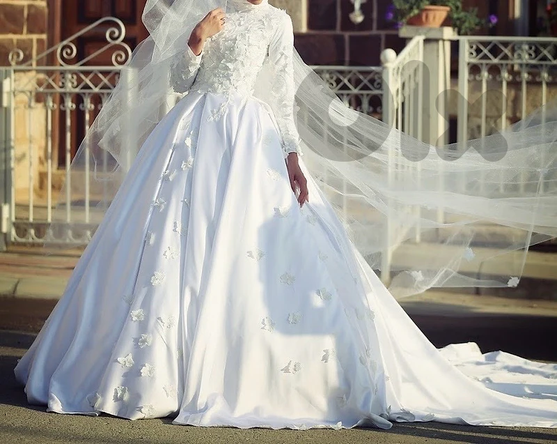wedding dress for rent