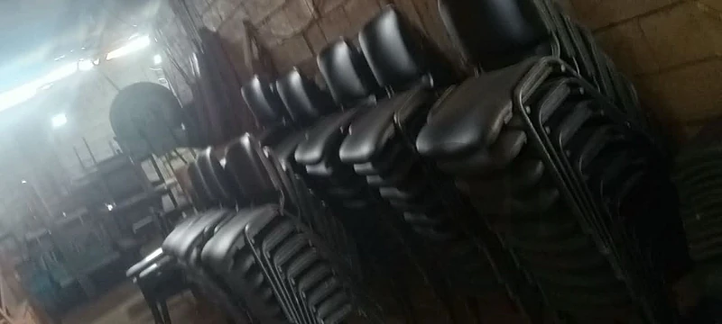 كراسي جلد جداد
