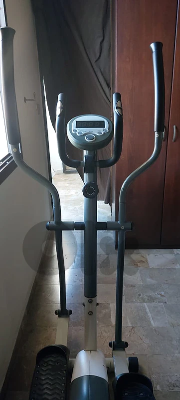 elliptical machine like new
