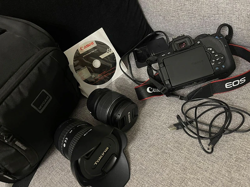 camera canon 750D