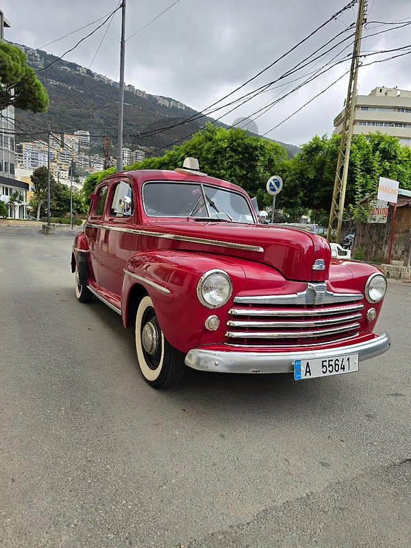 Ford super deluxe 1947 V8