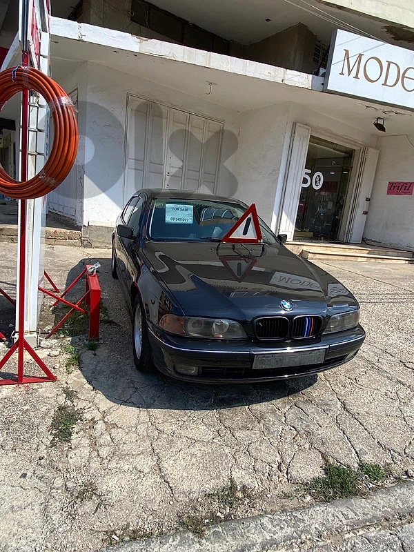 BMW 5-bi amioun alkoura