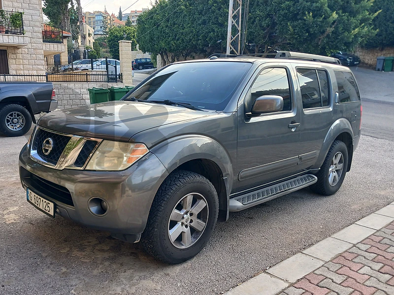 Nissan Pathfinder 2008 SE