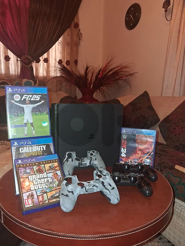 PS4 Slim super clean 230$ سعر نااااار 🔥 1TB
