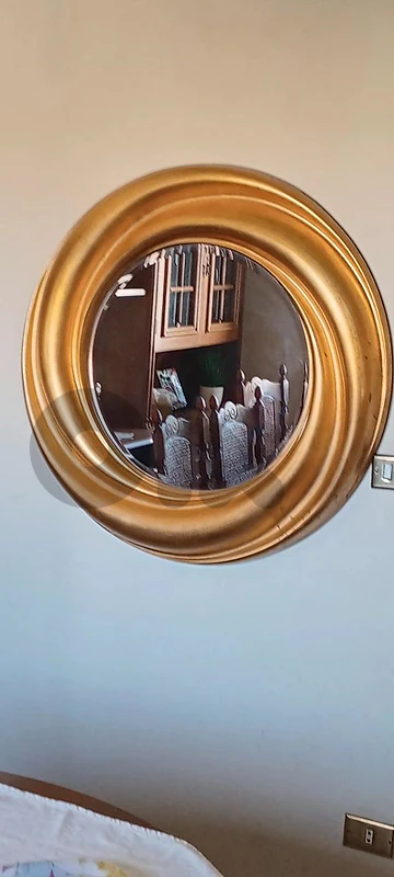 Round mirror.Size 94cm