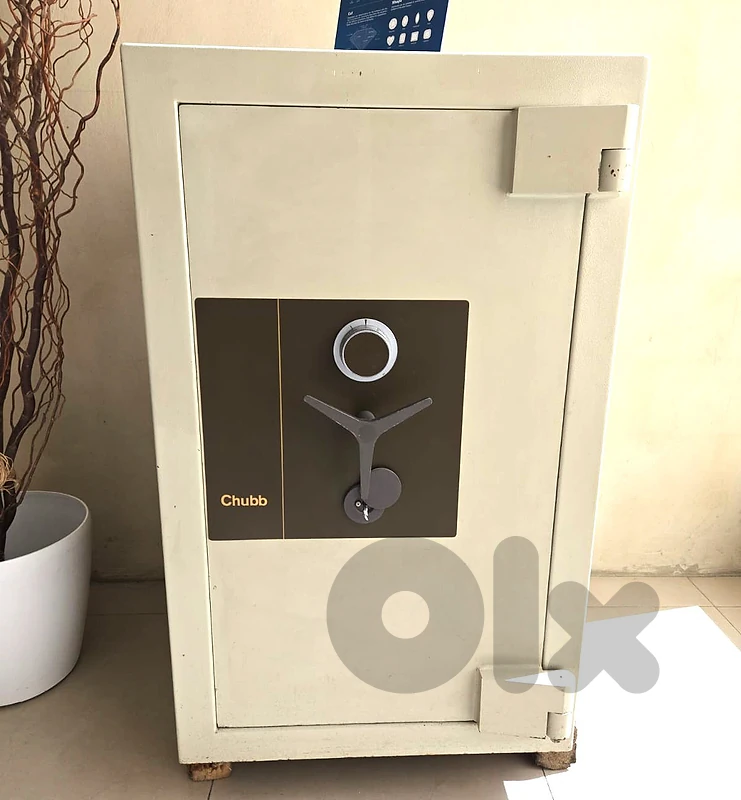 CHUBB Safe Custodian 108cm Professional Grade 4 Size 3
