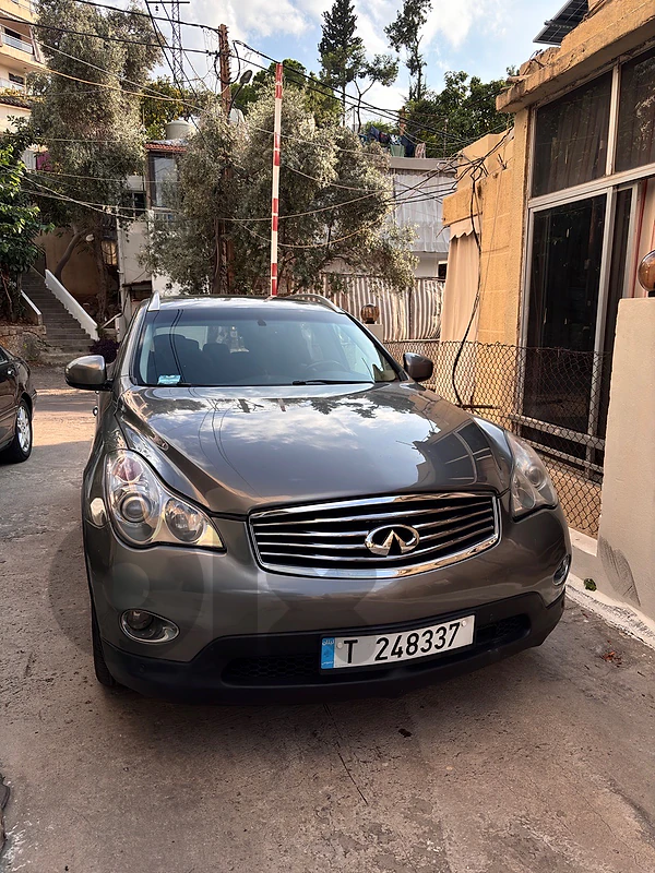 Infiniti EX35 2011