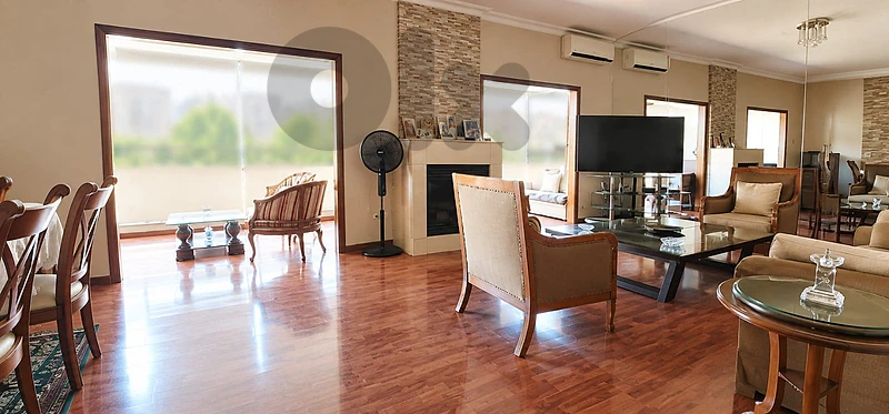 Furnished Apartment for Sale in Mar Eliasشقة مفروشة للبيع في مار الياس