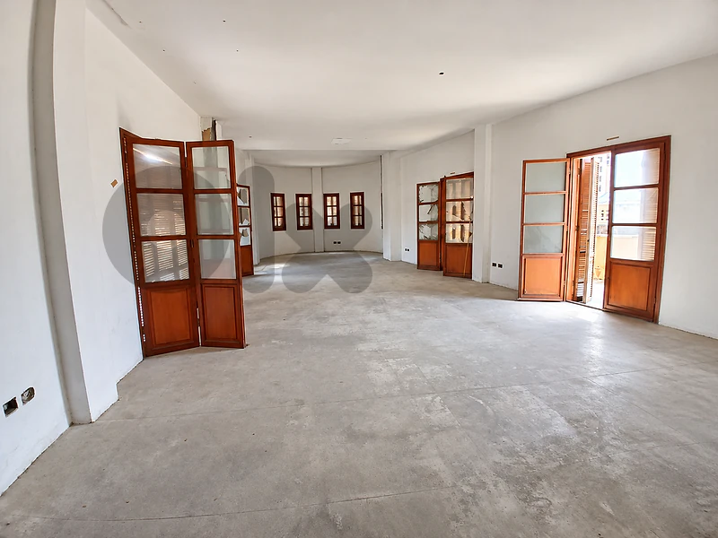 Office space for rent in Downtownمكتب للإيجار في وسط بيروت