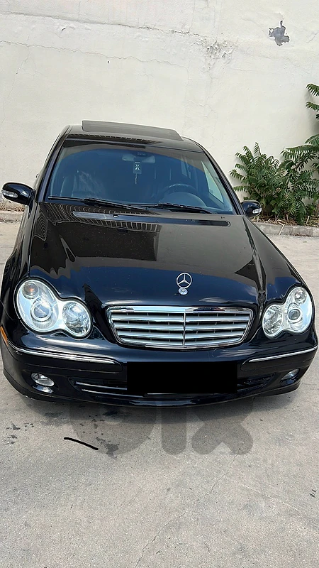 Mercedes-Benz C-Class 2004 c240