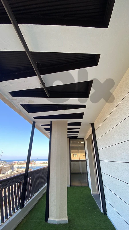 High end office in a commercial building saifi close down town