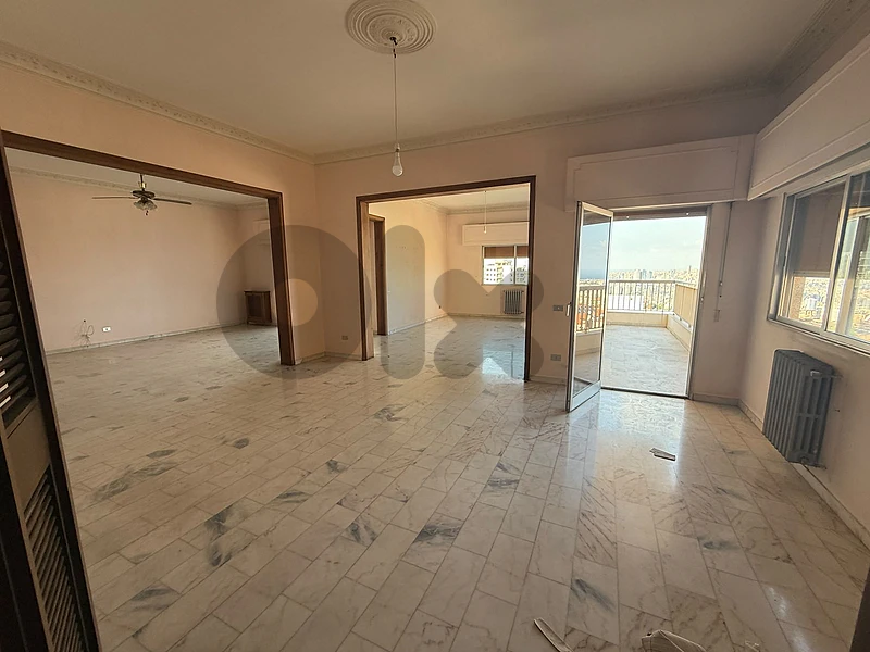 Vintage Garden Apartment for Sale in Fanarشقة حديقة قديمة للبيع