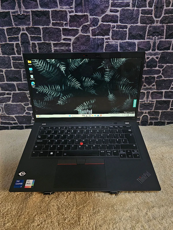 64GB ram - 1TB nvme - 12th Gen i7 Lenovo ThinkPad like new