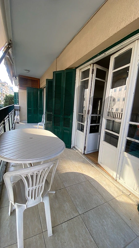 Charming and beautiful apart in badaro with large balcony