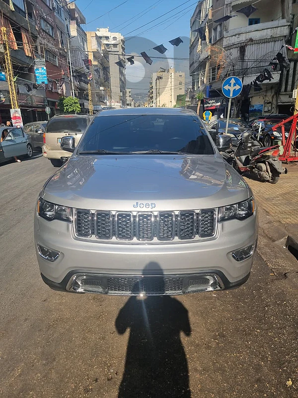 2016 Jeep Grand Cherokee Limited – 2018 Facelift – Very Clean 2016 Jeep Grand Cherokee Limited – 2018 Facelift – Very Clean