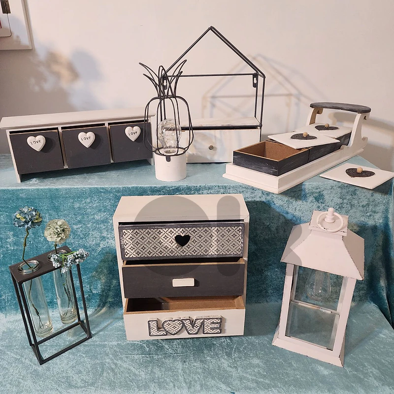 painted wooden decorations 5pcs