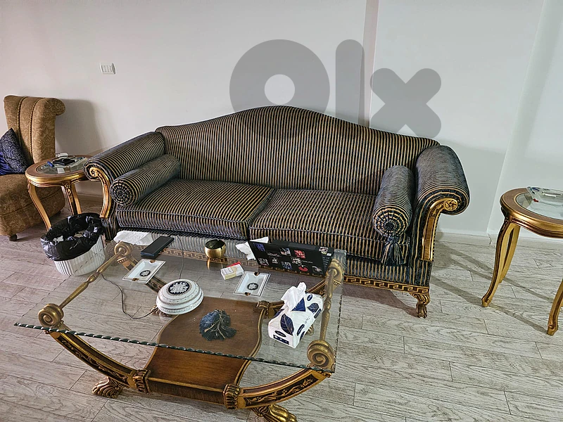 salon for sale  صالون للبيع