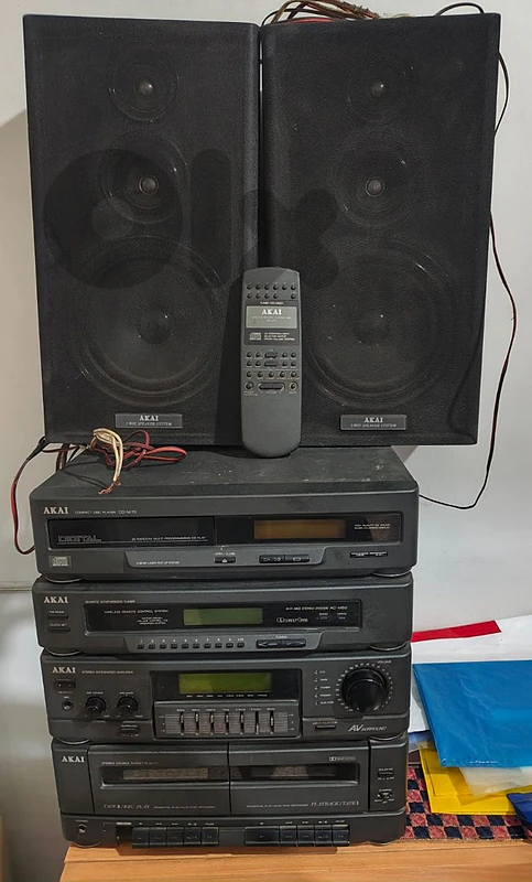 akai stereo