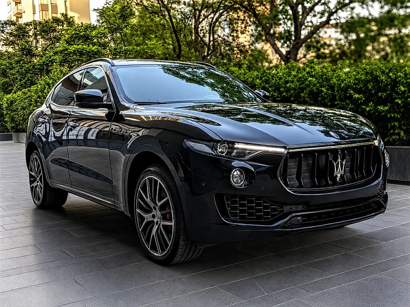Maserati Levante 2016 S-SQ4 / European Origin - Carbon fiber pack Maserati Levante 2016 S-SQ4 / European Origin - Carbon fiber pack