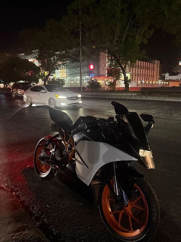 23000km