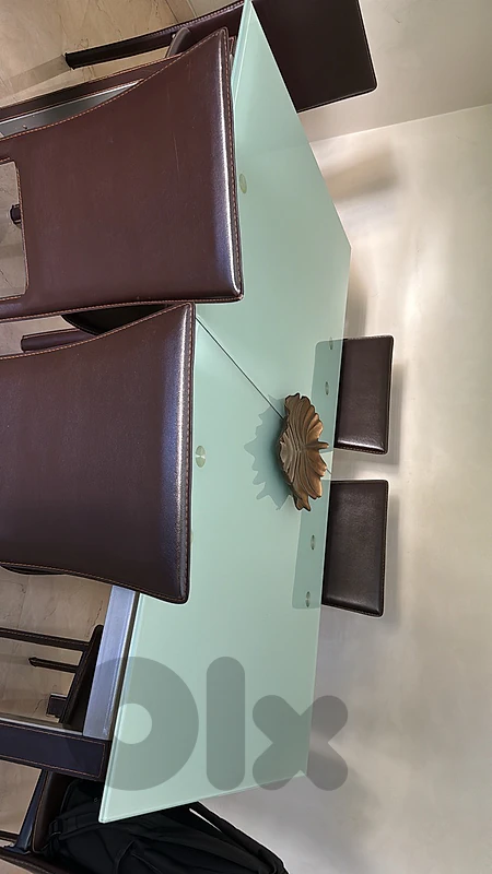 dinning table with 6 leather chairs