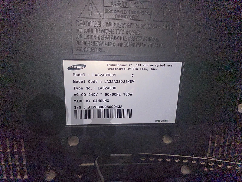 Samsung Series 3 / 32-inch Multi-System LCD HDTV
