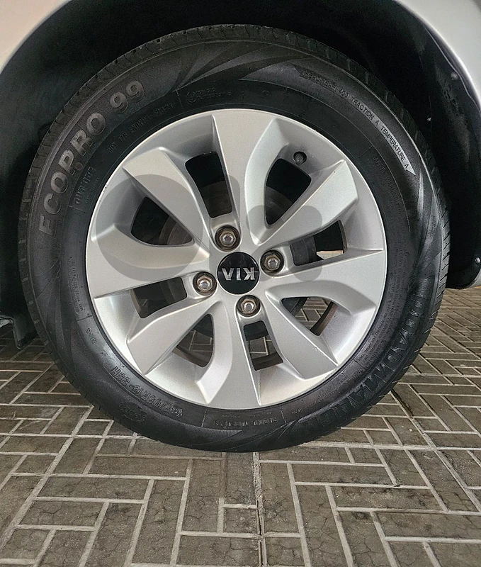 tire and rims liked new for sale