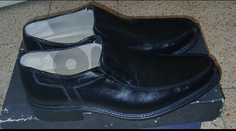 leather shoes size 42