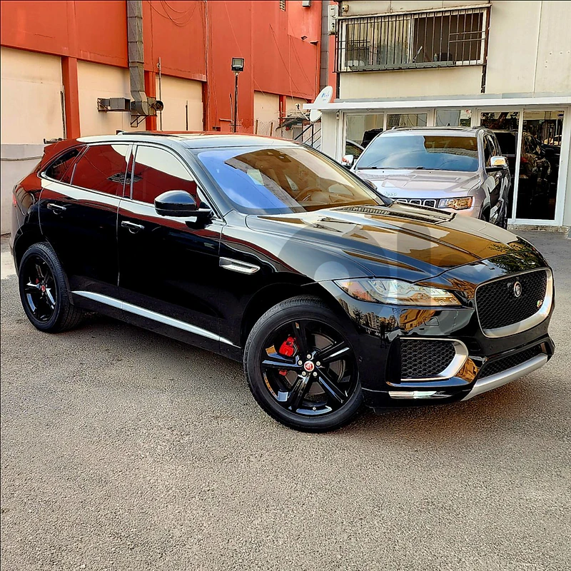 JAGUAR F-PACE S V6 380HP LUXURY EDITION 2017 MINT CONDITION JAGUAR F-PACE S V6 380HP LUXURY EDITION 2017 MINT CONDITION