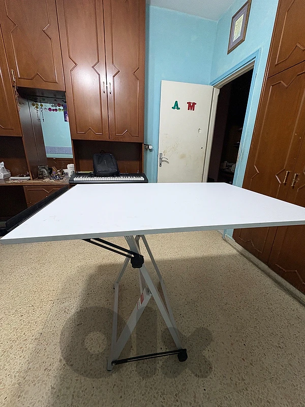 architecture table