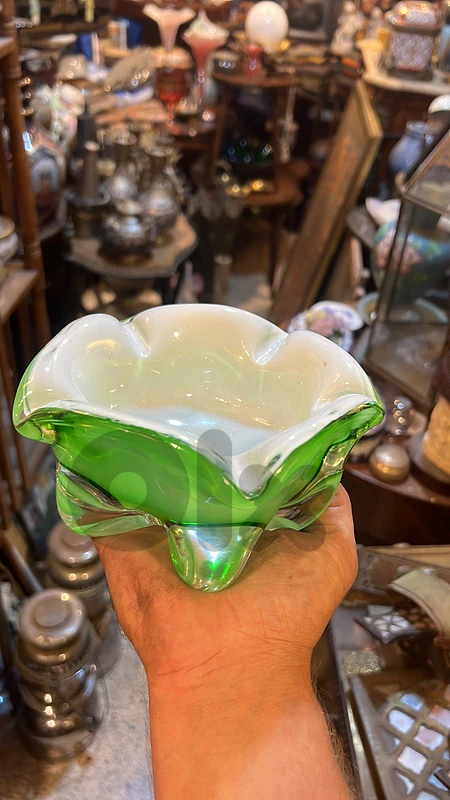 Ashtray murano italy منفضة مورانو ايطالية لون مميز جداا سعر لقطة Ashtray murano italy منفضة مورانو ايطالية لون مميز جداا سعر لقطة