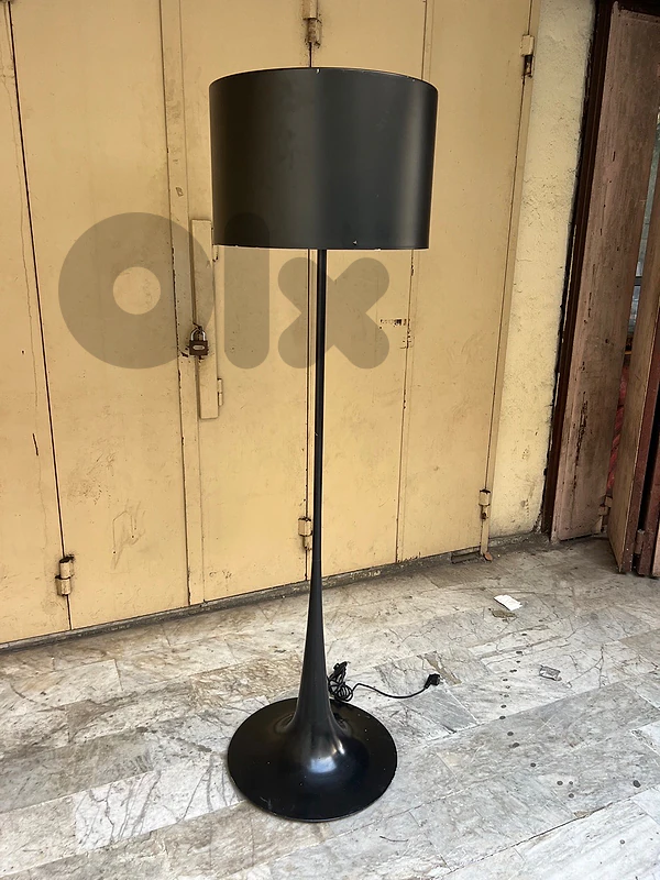Jaquar black floor lamp with aluminium shade for modern لمبادير