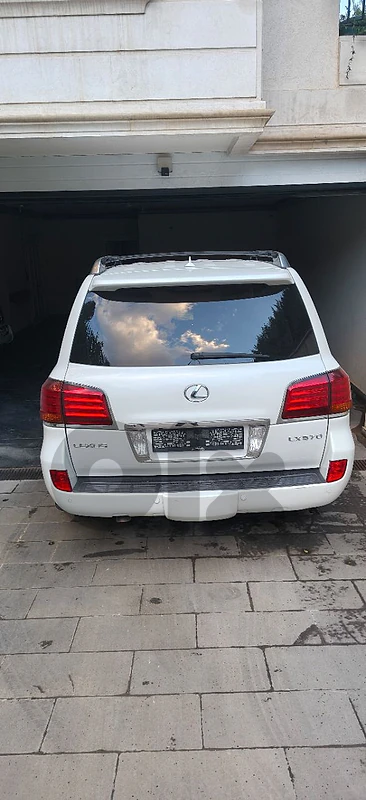 Lexus LX-Series 2010 Lx570 fully loaded Lexus LX-Series 2010 Lx570 fully loaded