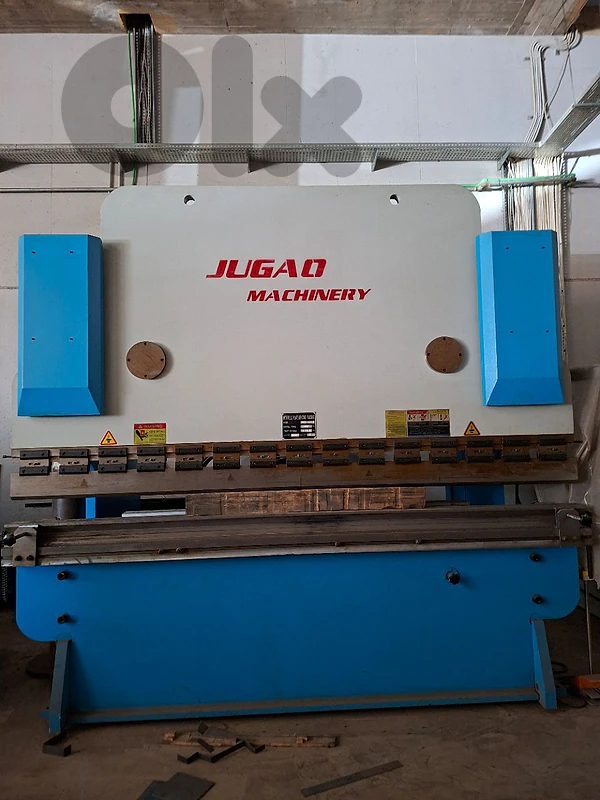 press brake and guillotine press brake and guillotine