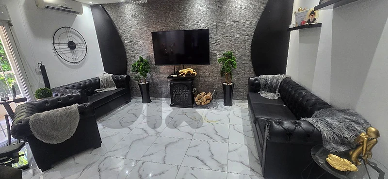 lblack leather salon