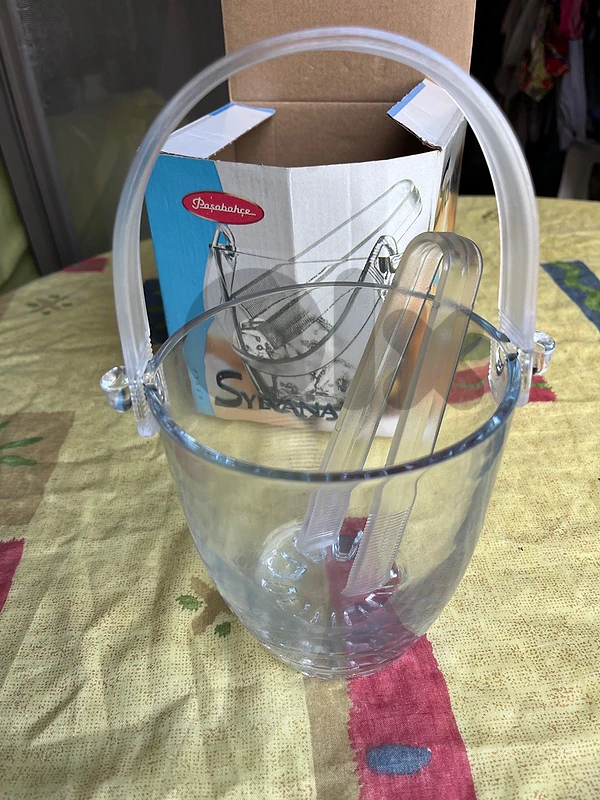 Ice Bucket