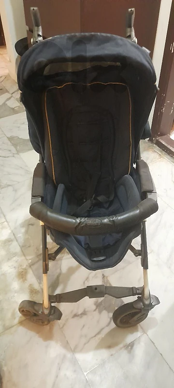 chicco stroller & carseat +baby holder for sale